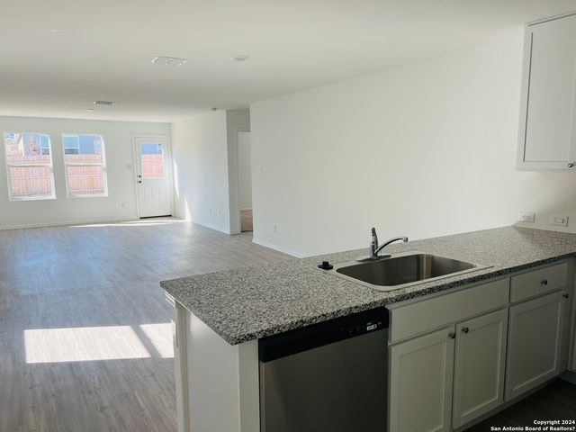 5475 Calton Bend, San Antonio, TX 78253