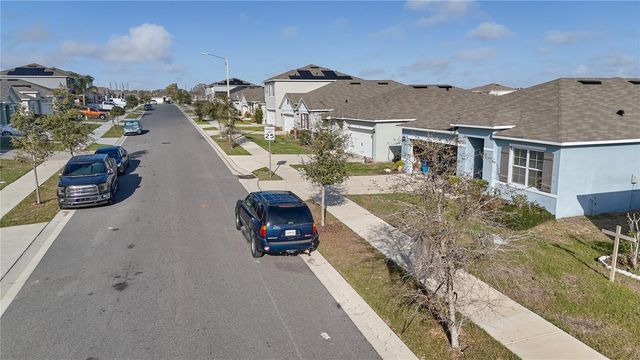 576 BOARDWALK AVENUE, Haines City, FL 33844