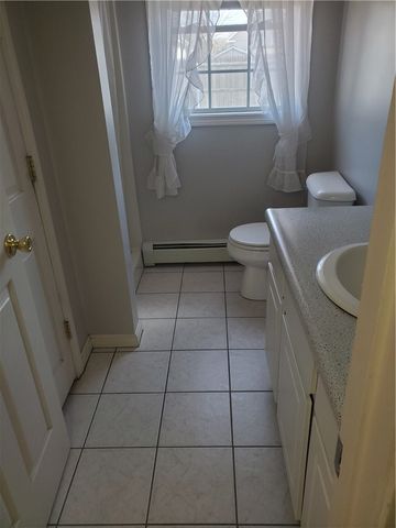 35 Ferncliff Avenue, North Providence, RI 02911