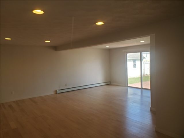 35 Ferncliff Avenue, North Providence, RI 02911