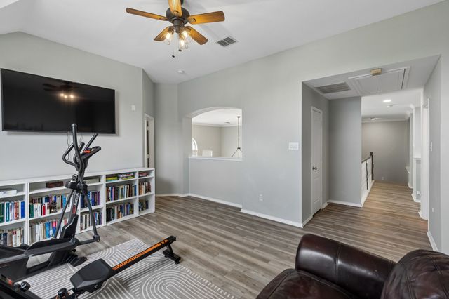 3804 Calloway Drive, Mansfield, TX 76063