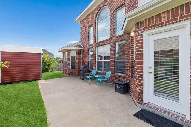 3804 Calloway Drive, Mansfield, TX 76063