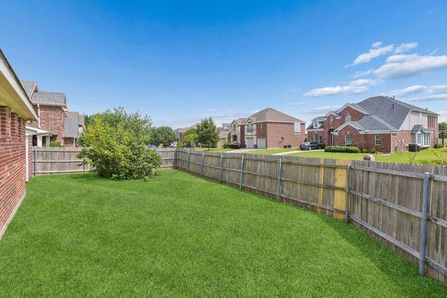 3804 Calloway Drive, Mansfield, TX 76063
