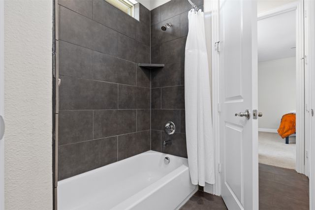 2608 Kuykendall Drive, Arlington, TX 76001