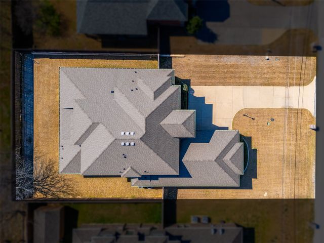 2608 Kuykendall Drive, Arlington, TX 76001