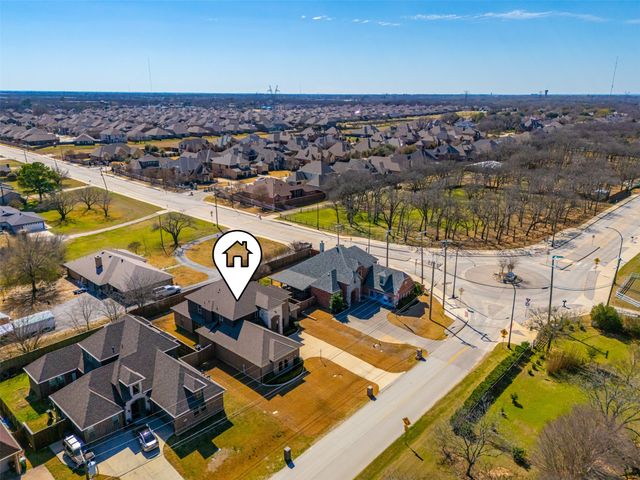 2608 Kuykendall Drive, Arlington, TX 76001