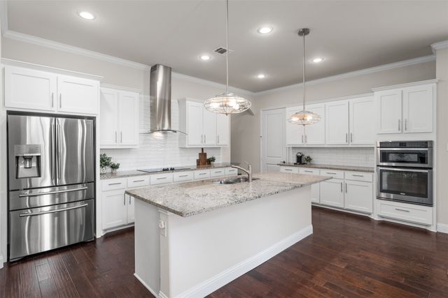 2608 Kuykendall Drive, Arlington, TX 76001