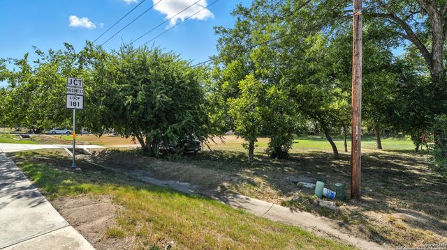 TBD TBD, Floresville, TX 78114