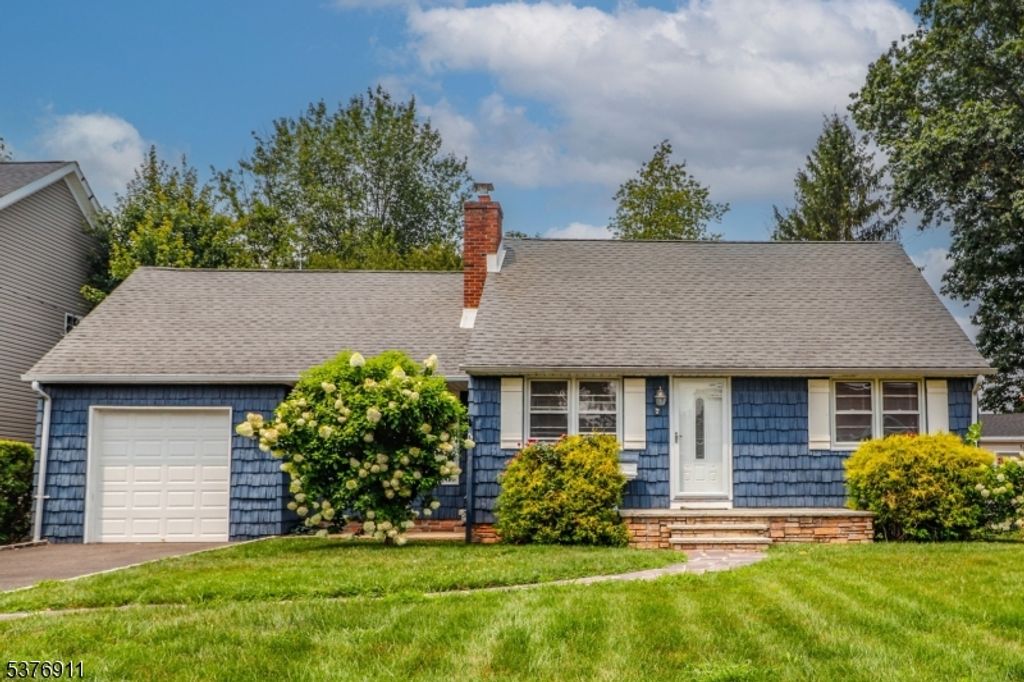 70 Lancaster Rd, Woodbridge Twp., NJ 07067