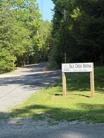 3912 Windjammer Drive, Soddy Daisy, TN 37379