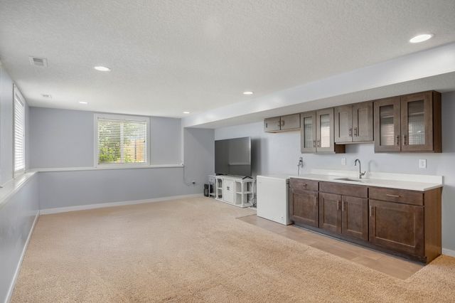 400 SE Tallgrass Lane, Waukee, IA 50263