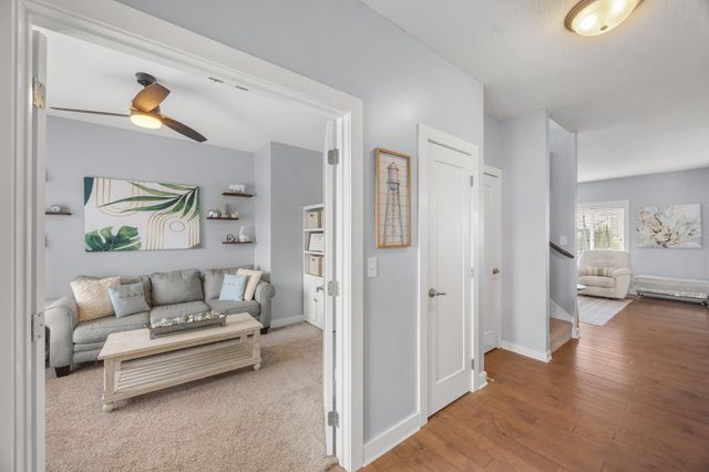 400 SE Tallgrass Lane, Waukee, IA 50263