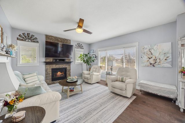 400 SE Tallgrass Lane, Waukee, IA 50263
