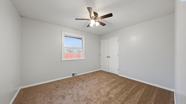 1001 S Benton, Kennewick, WA 99336