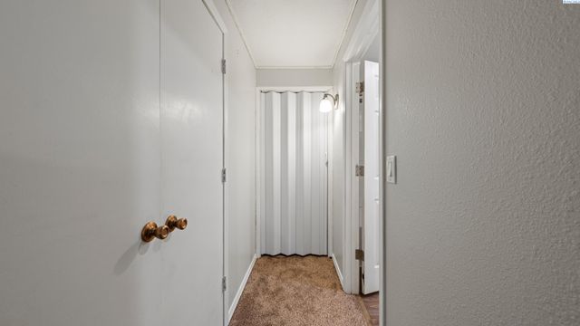 1001 S Benton, Kennewick, WA 99336