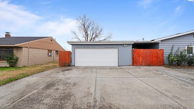 1001 S Benton, Kennewick, WA 99336