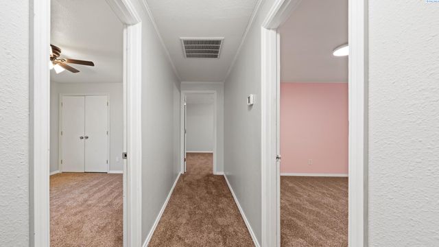 1001 S Benton, Kennewick, WA 99336