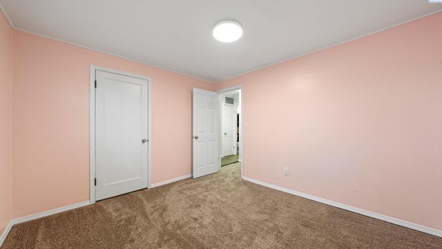 1001 S Benton, Kennewick, WA 99336