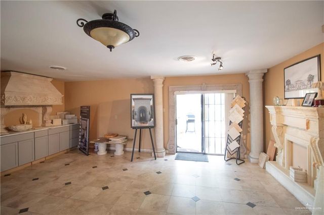 2900 N Mccoll Road, Mcallen, TX 78501