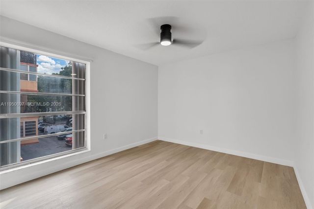 1890 W 56th St 1211, Hialeah, FL 33012