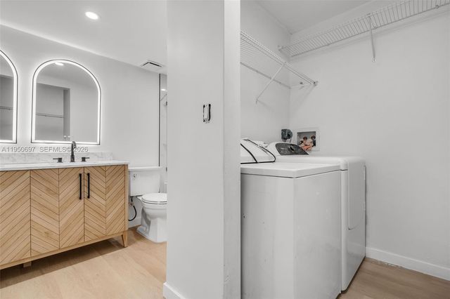 1890 W 56th St 1211, Hialeah, FL 33012