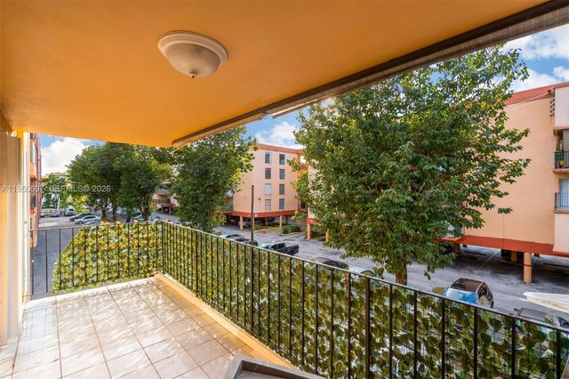 1890 W 56th St 1211, Hialeah, FL 33012