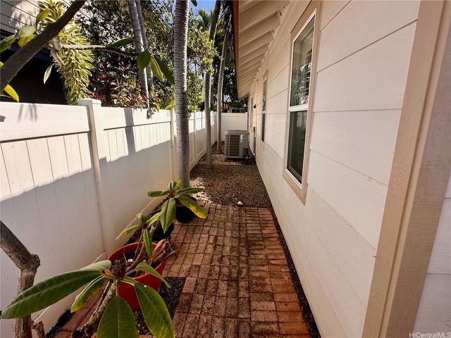 91-1029 Kaiikuwa Street, Ewa Beach, HI 96706