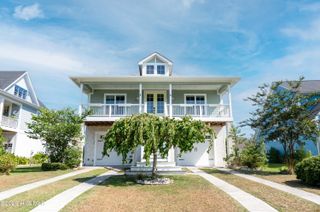 574 Moss Lake Lane, Holly Ridge, NC 28445