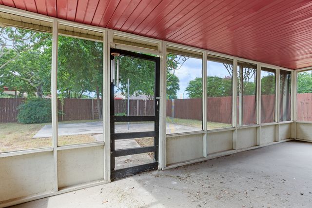 1820 Emery Street, Denton, TX 76201