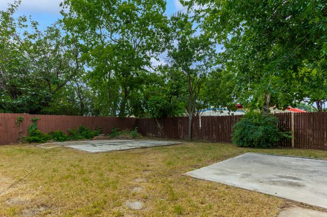 1820 Emery Street, Denton, TX 76201