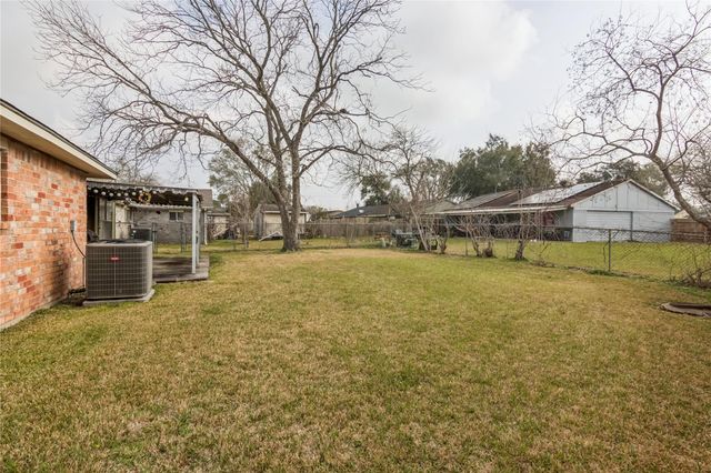 16319 Clearmont Drive, Houston, TX 77053