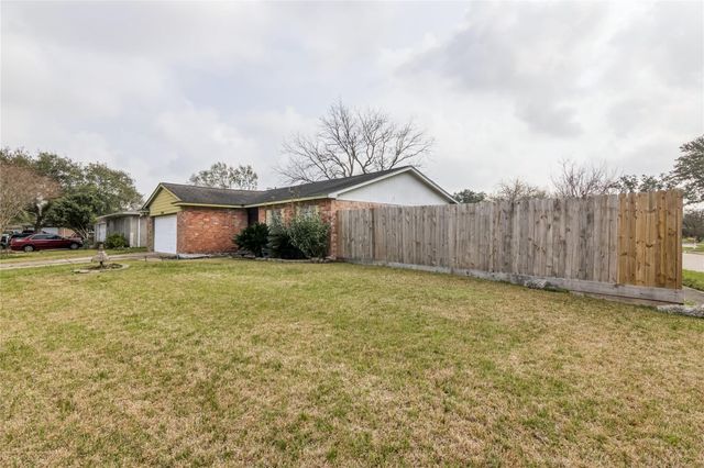 16319 Clearmont Drive, Houston, TX 77053