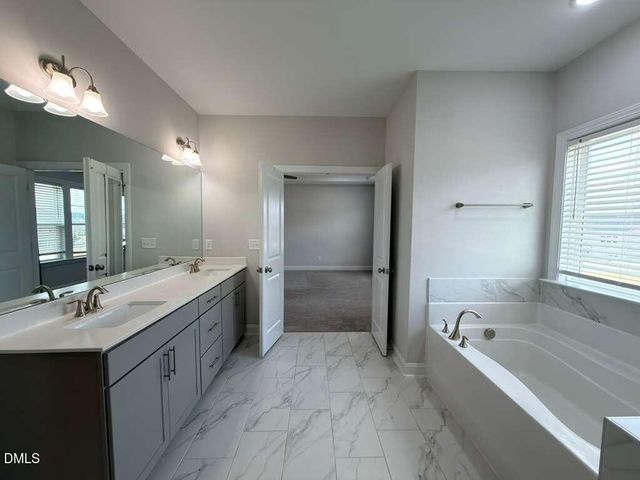 513 Acerno Drive, Fuquay Varina, NC 27526