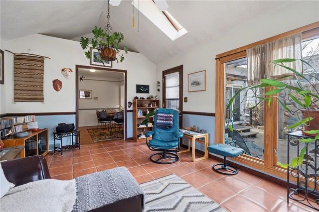 5212 W 57th Terrace, Roeland Park, KS 66205