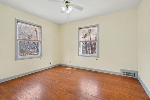 5212 W 57th Terrace, Roeland Park, KS 66205