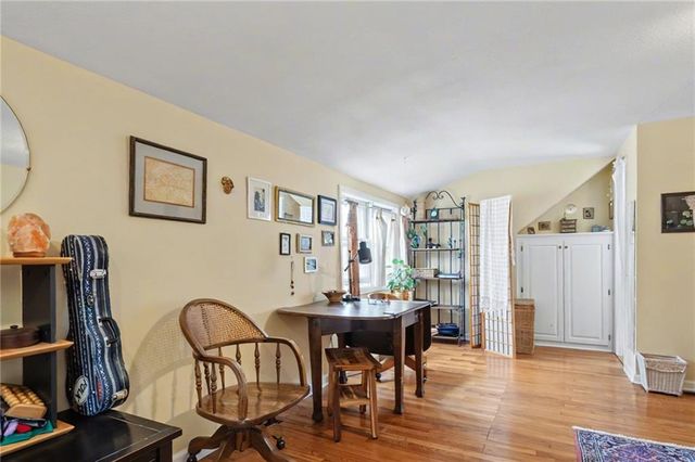 5212 W 57th Terrace, Roeland Park, KS 66205