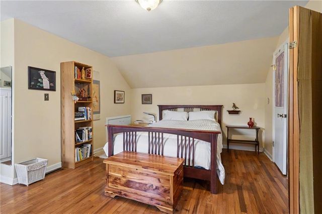 5212 W 57th Terrace, Roeland Park, KS 66205