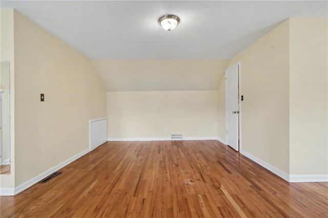 5212 W 57th Terrace, Roeland Park, KS 66205