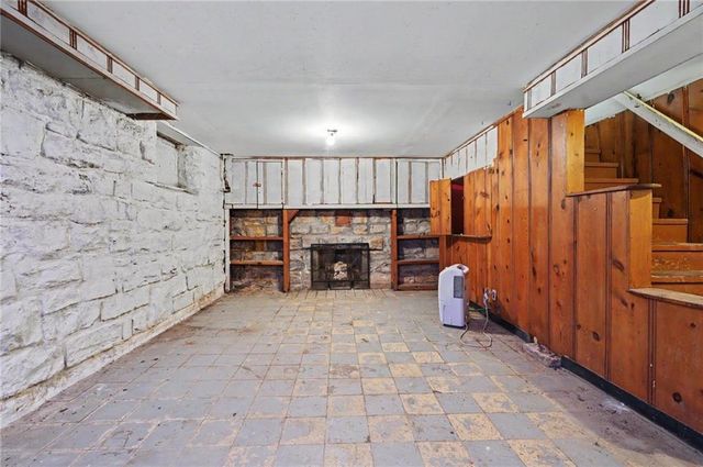 5212 W 57th Terrace, Roeland Park, KS 66205