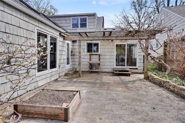 5212 W 57th Terrace, Roeland Park, KS 66205