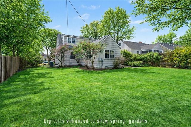 5212 W 57th Terrace, Roeland Park, KS 66205