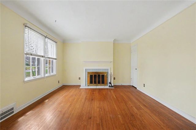 5212 W 57th Terrace, Roeland Park, KS 66205