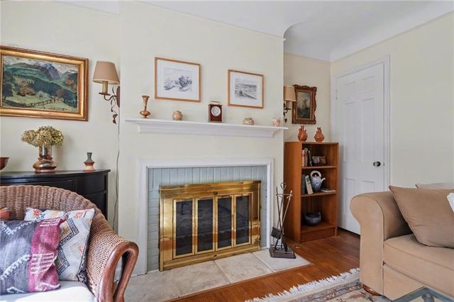 5212 W 57th Terrace, Roeland Park, KS 66205