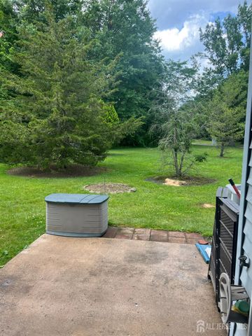 11 Tanglewood Court, South Brunswick, NJ 08852