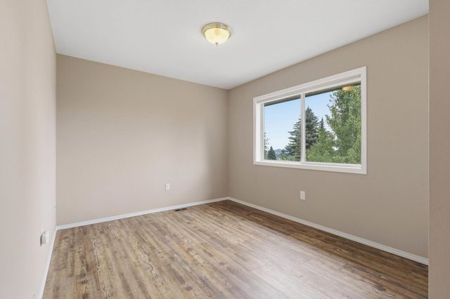 4815 S Bella Vista Dr, Veradale, WA 99037