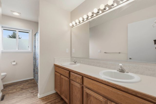 4815 S Bella Vista Dr, Veradale, WA 99037