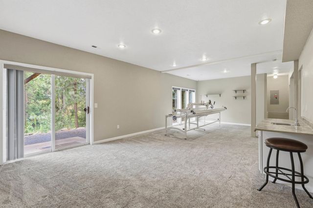 4815 S Bella Vista Dr, Veradale, WA 99037