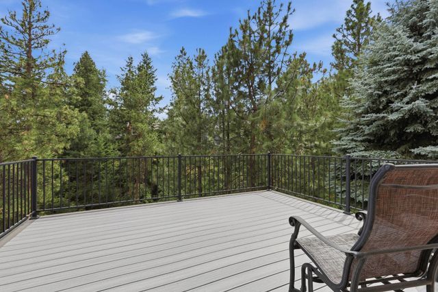 4815 S Bella Vista Dr, Veradale, WA 99037