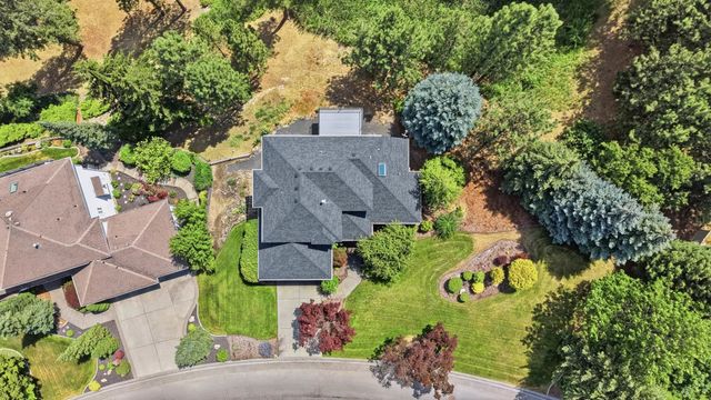 4815 S Bella Vista Dr, Veradale, WA 99037