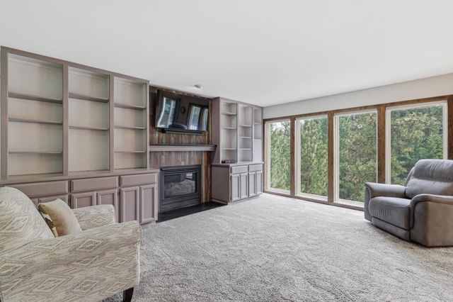 4815 S Bella Vista Dr, Veradale, WA 99037